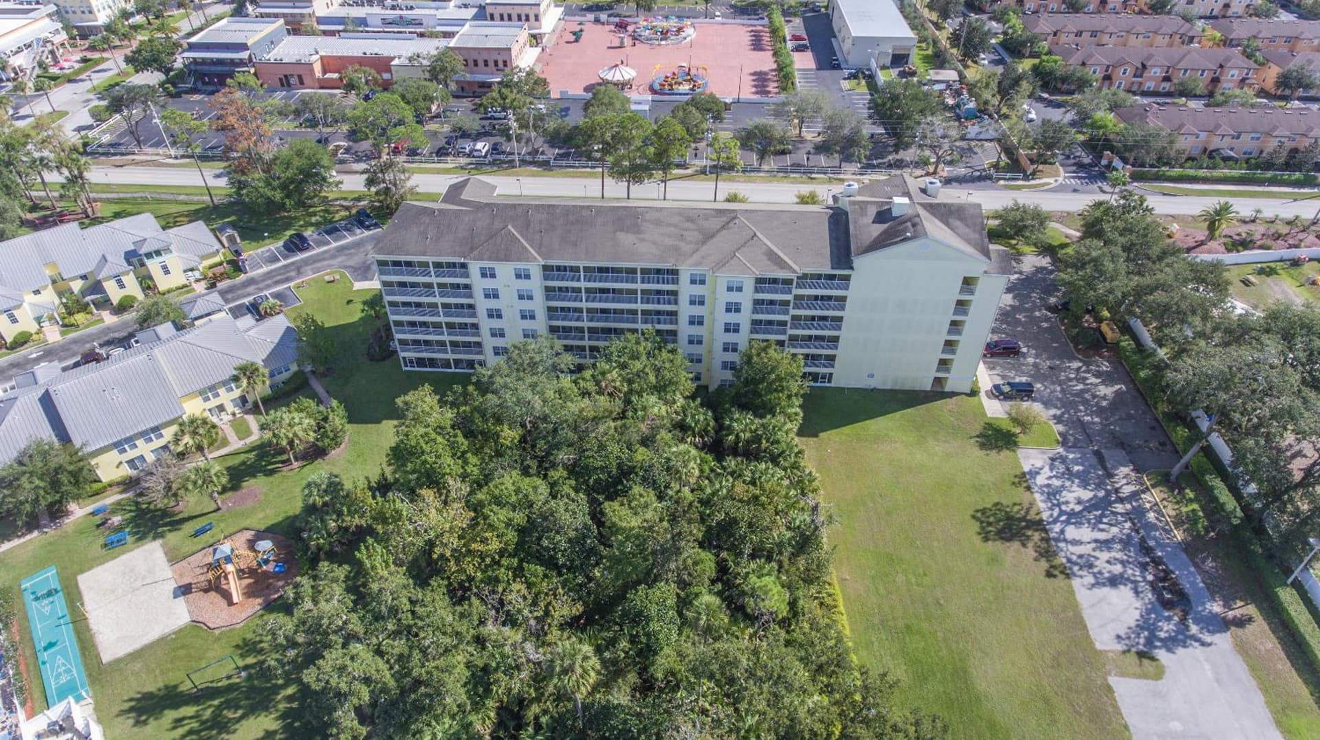 Barefoot Suites gallery photo in Kissimmee, FL — image 75