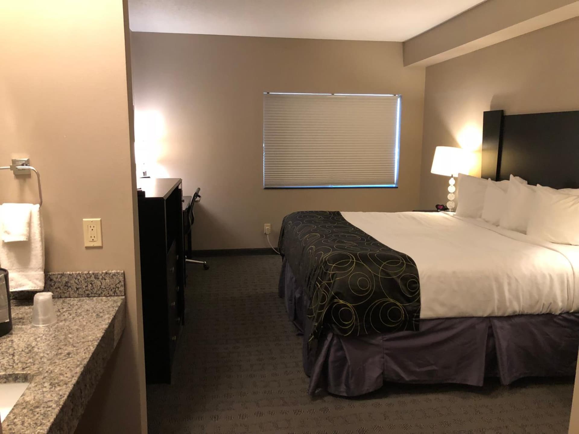 Okoboji Inn & Suites property views in Milford, IA — gallery photo 3