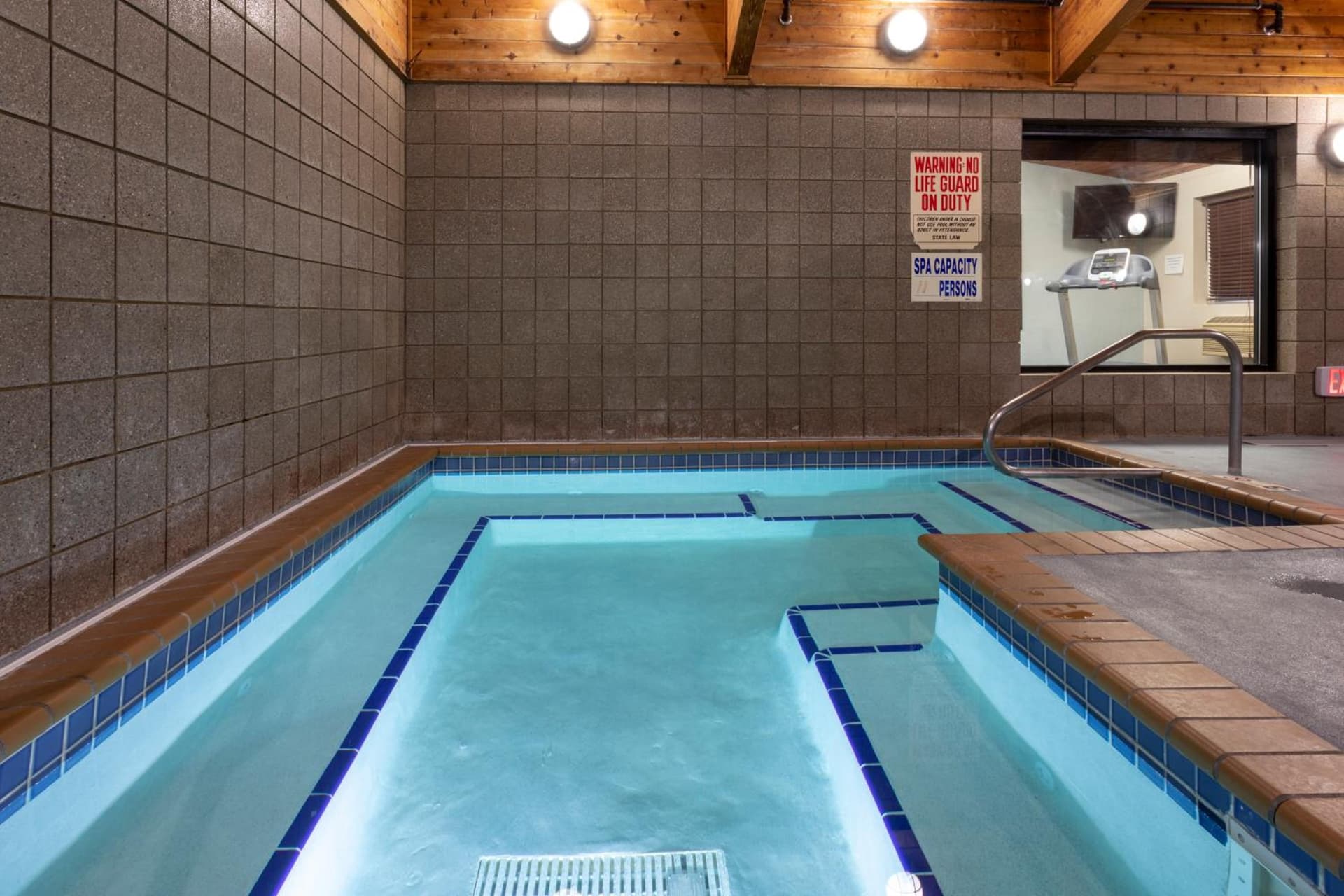 AmericInn by Wyndham Fergus Falls Conference Center interior in Fergus Falls, MN — gallery photo 2