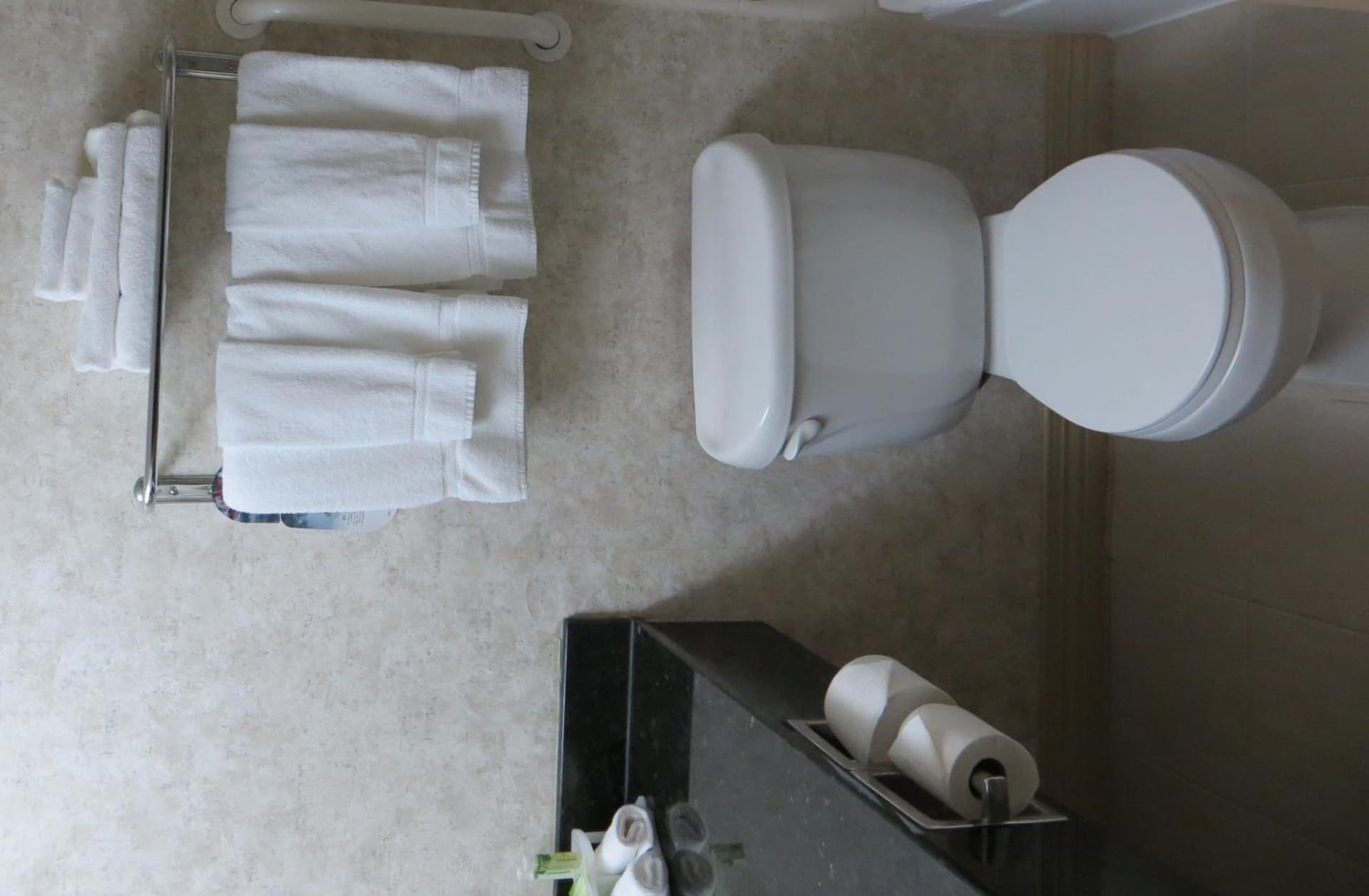 Holiday Inn Express Hotel & Suites Columbia Univ Area-Hwy 63 by IHG gallery photo in Columbia, MO — image 24
