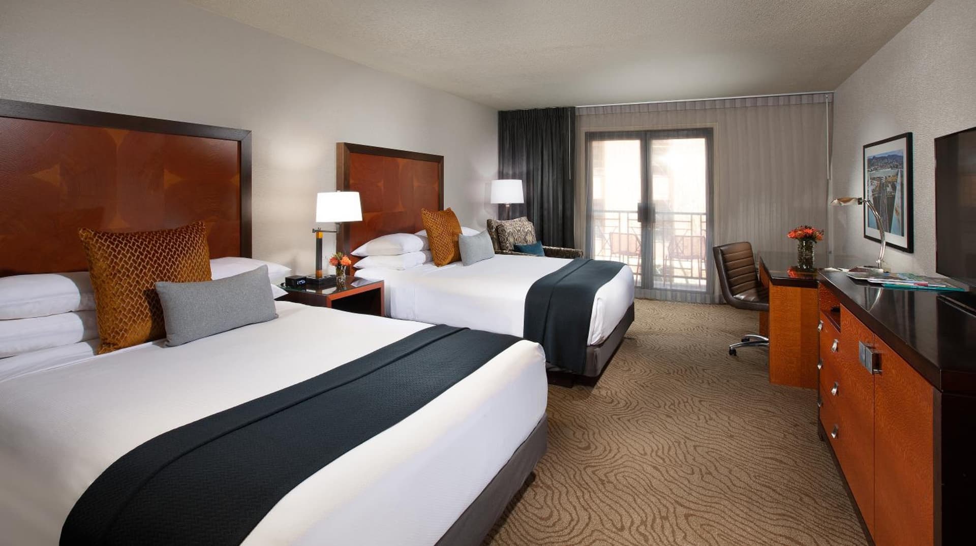 The Paramount Hotel Portland interior in Portland, OR — gallery photo 2