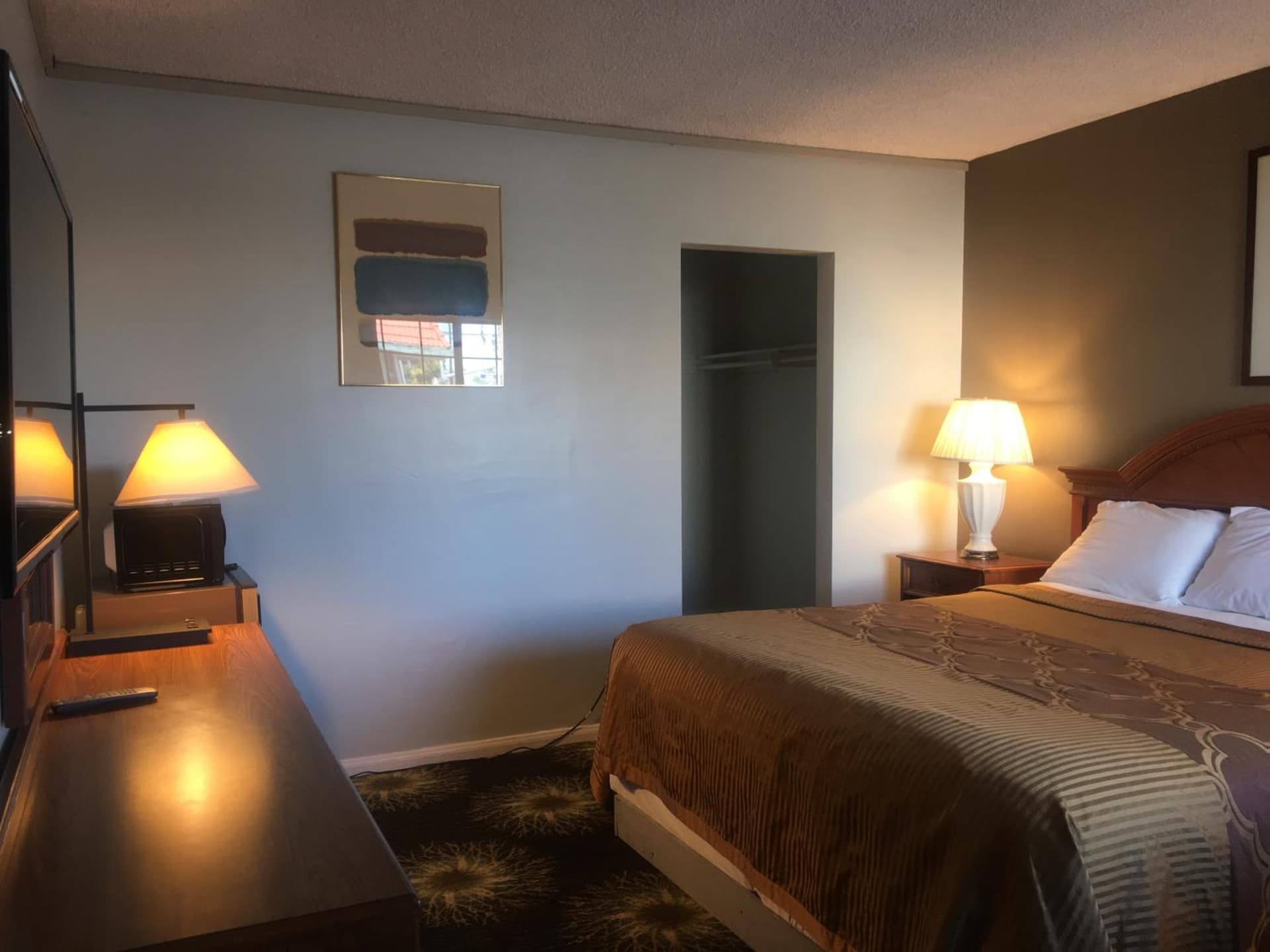 Villa Park Motel gallery photo in Orange, CA — image 26