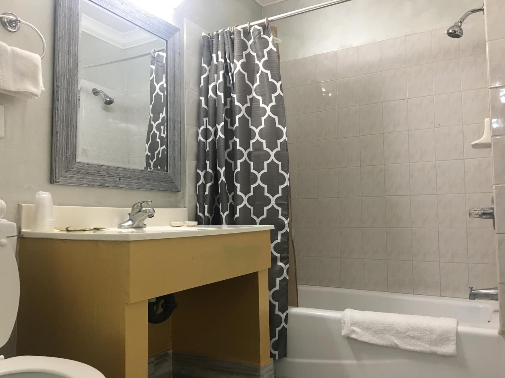 Villa Park Motel gallery photo in Orange, CA — image 14