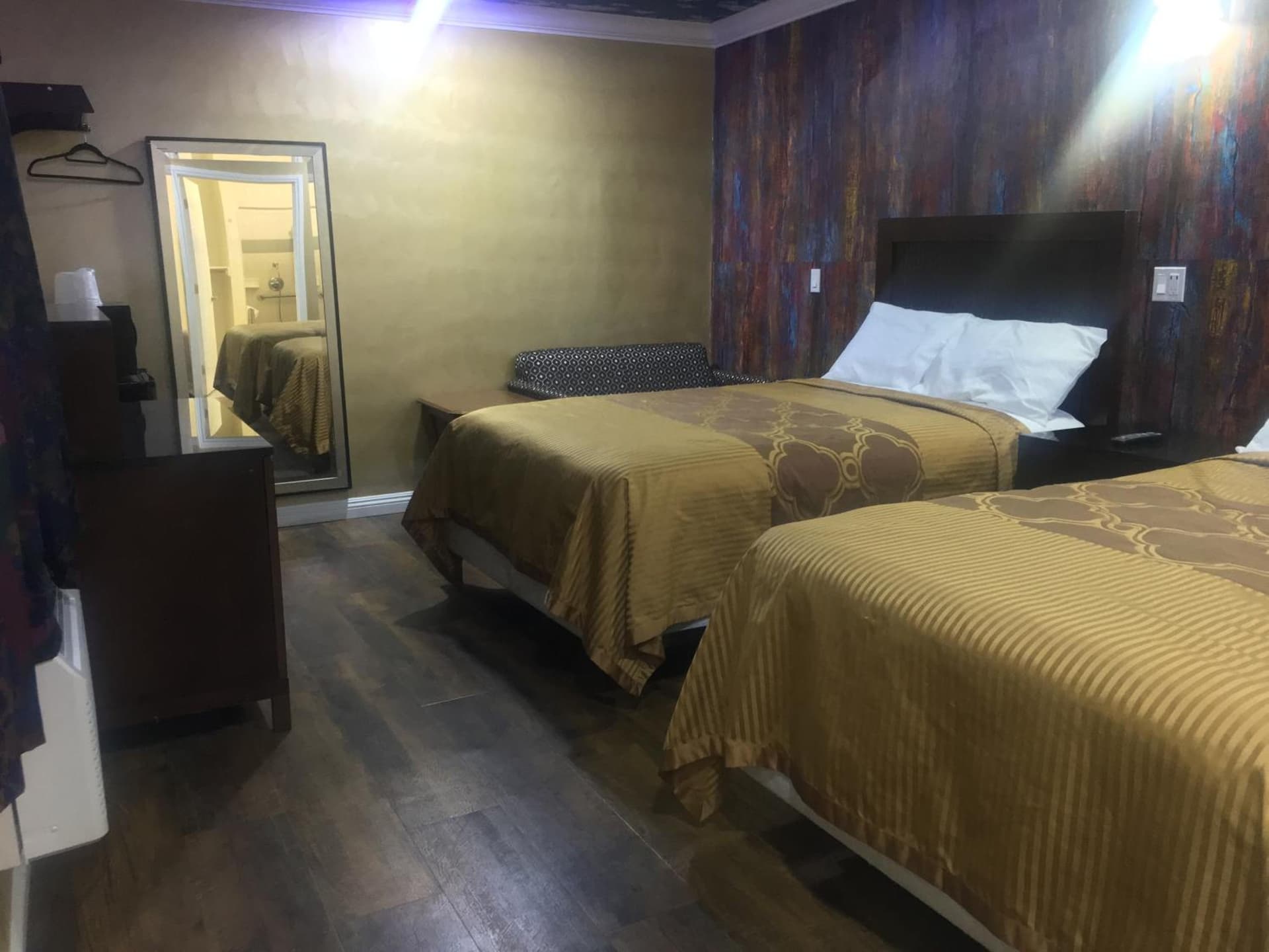 Villa Park Motel gallery photo in Orange, CA — image 34
