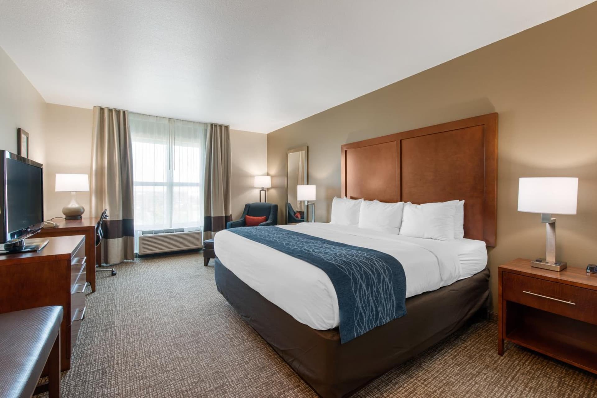 Comfort Inn & Suites Tavares North gallery photo in Tavares, FL — image 21