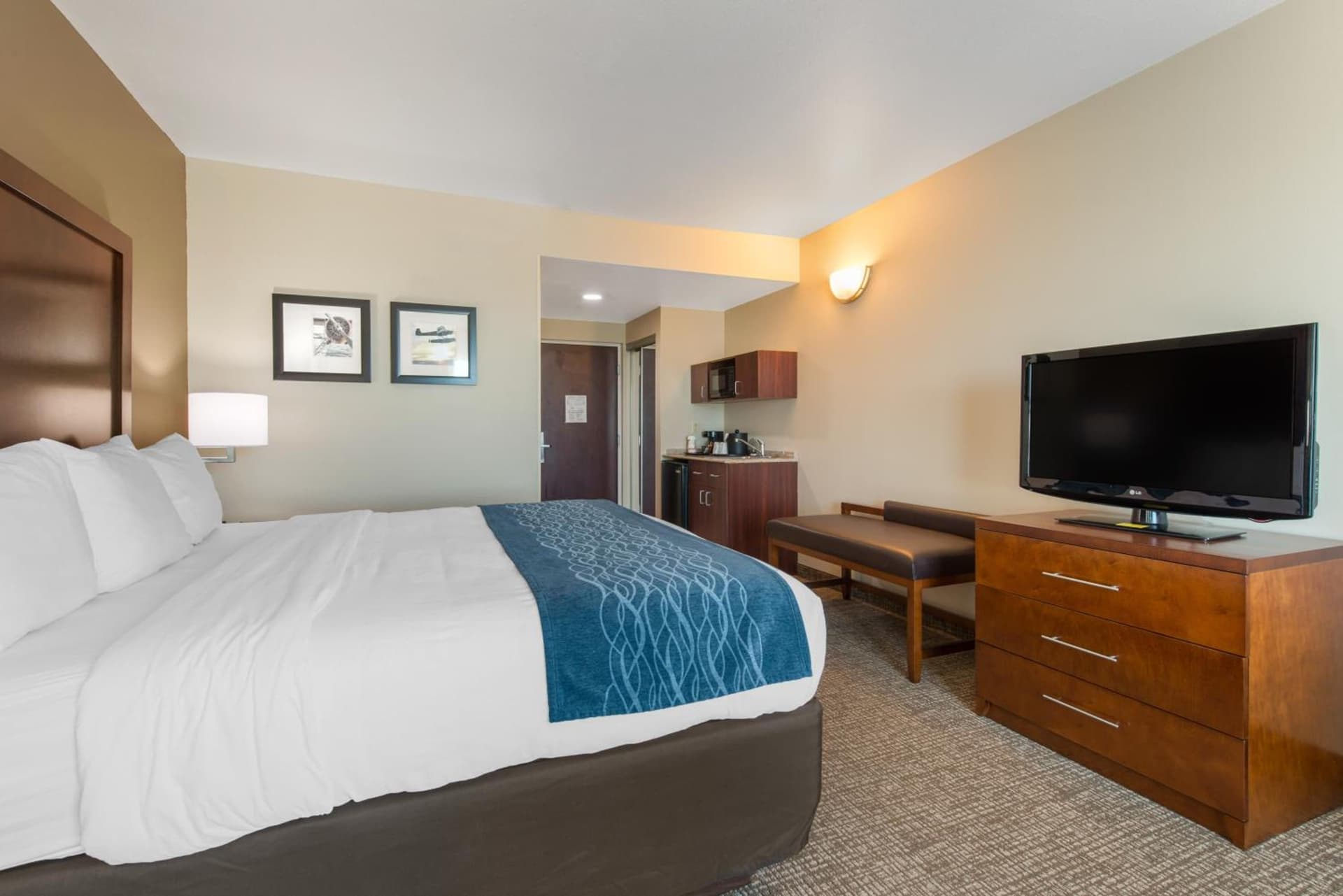 Comfort Inn & Suites Tavares North gallery photo in Tavares, FL — image 5