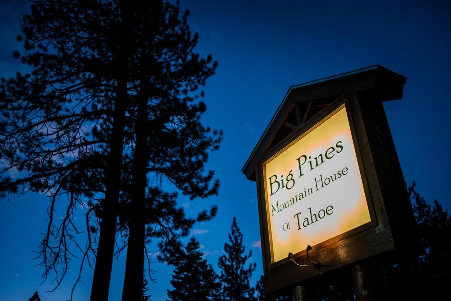Big Pines Mountain House interior in South Lake Tahoe, CA — gallery photo 2