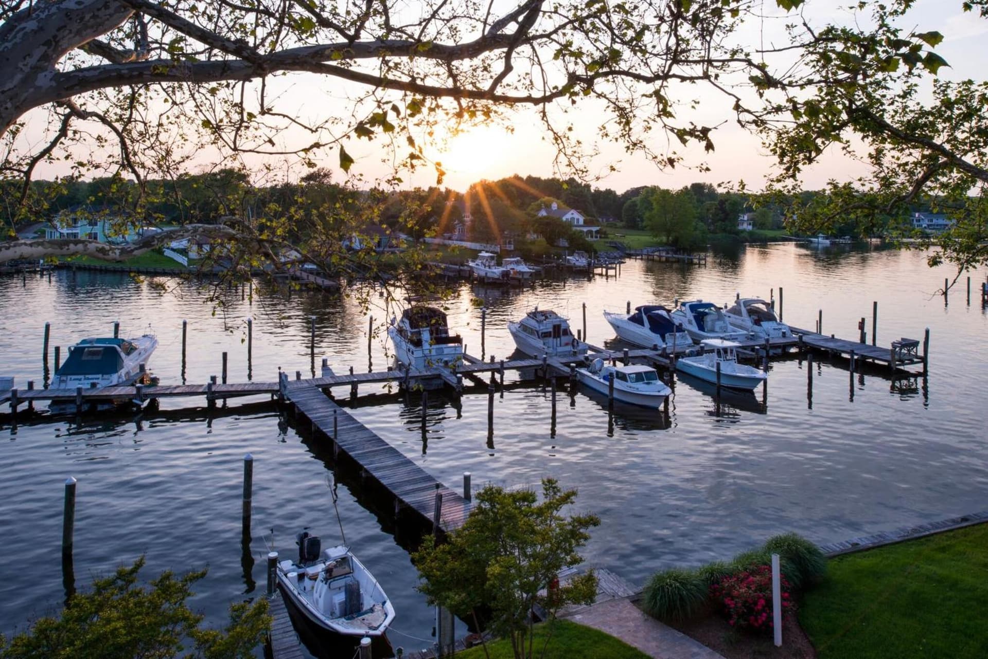 Anchored Inn at Hidden Harbor gallery photo in Deale, MD — image 35