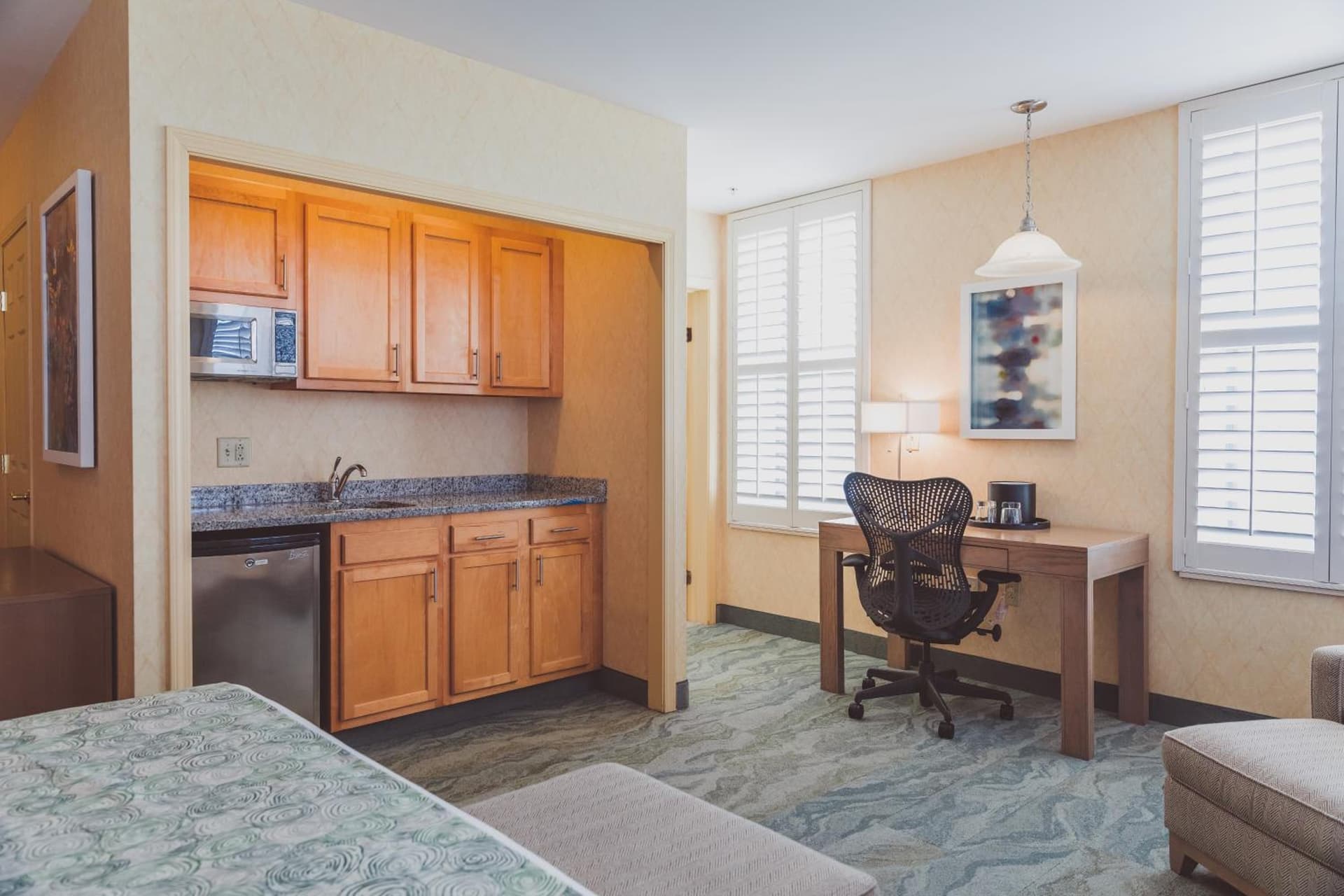 The Parkview Hotel interior in Syracuse, NY — gallery photo 2