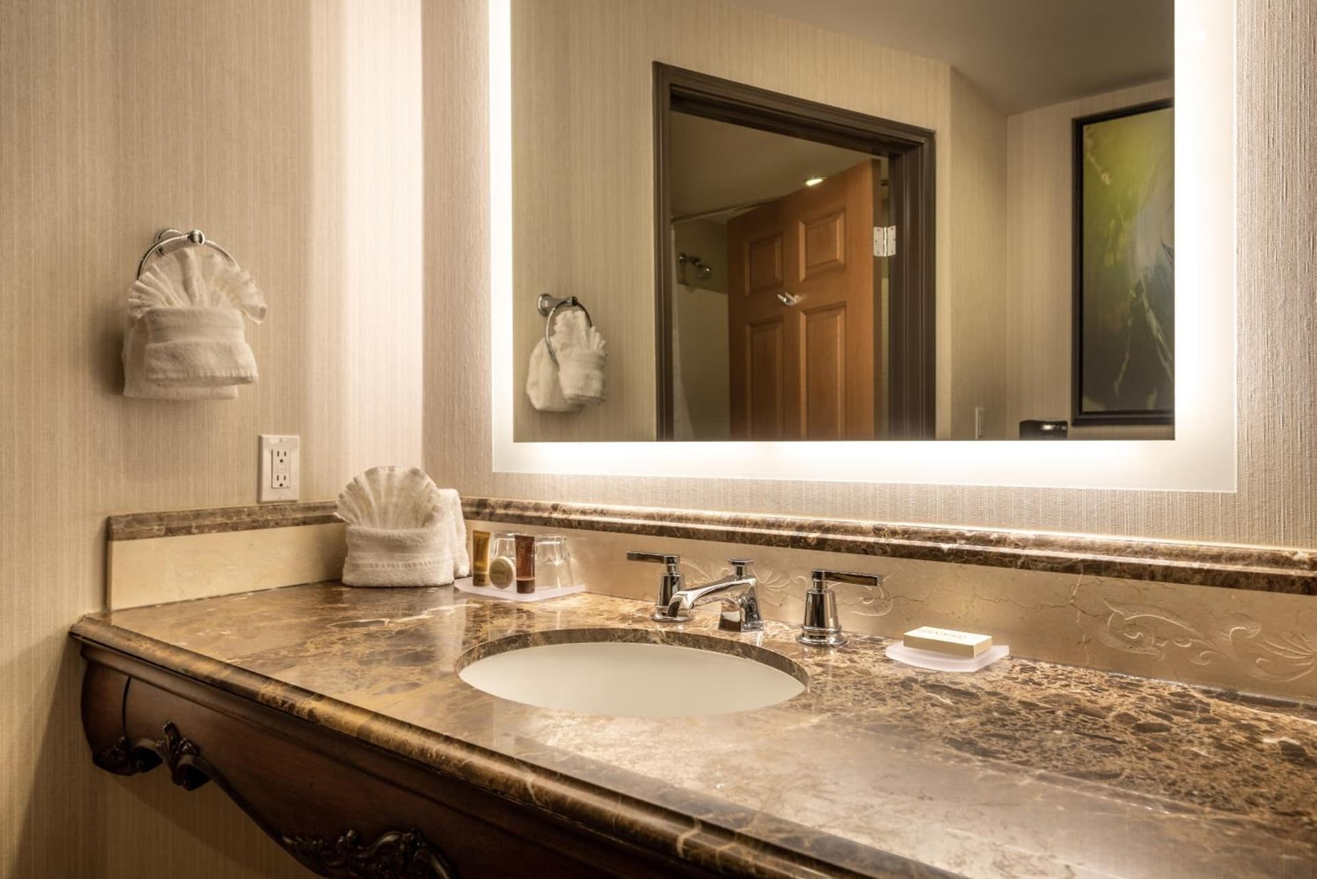 Ayres Hotel Seal Beach - Cypress gallery photo in Seal Beach, CA — image 20