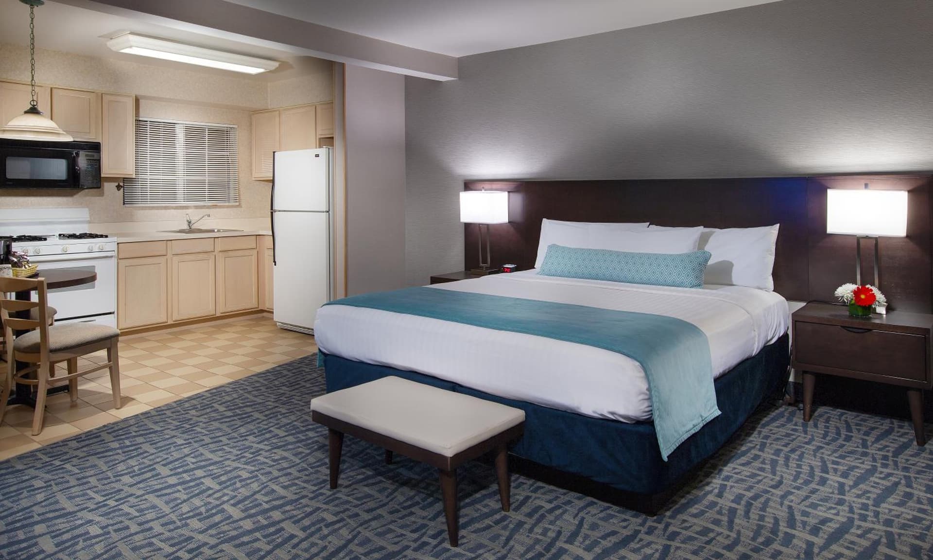 Safari Inn Burbank-Universal, a Coast Hotel gallery photo in Burbank, CA — image 34