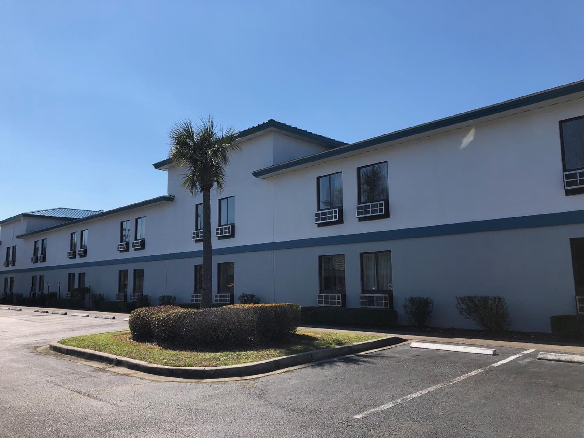 Baymont by Wyndham N Myrtle Beach - Park & Sports Complex Area gallery photo in Myrtle Beach, SC — image 57