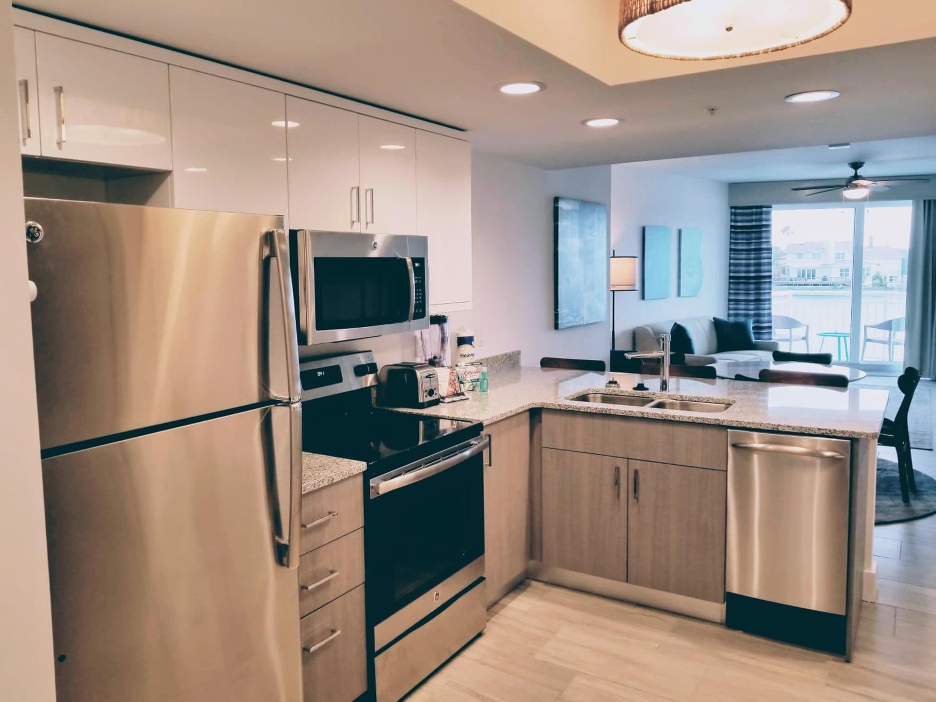 Provident Oceana Beachfront Suites gallery photo in St Pete Beach, FL — image 6