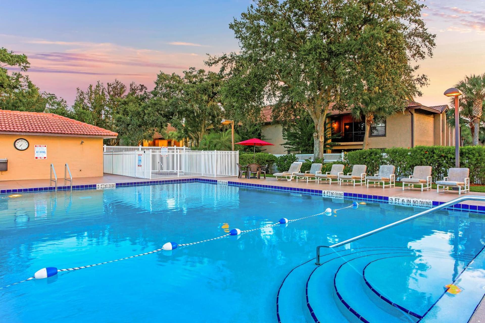 Alhambra Villas interior in Kissimmee, FL — gallery photo 2