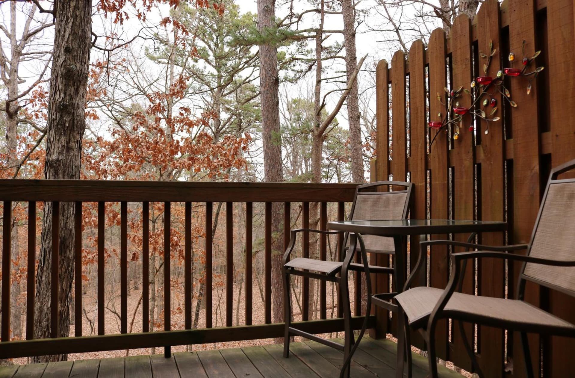 The Grand Treehouse Resort interior in Eureka Springs, AR — gallery photo 2