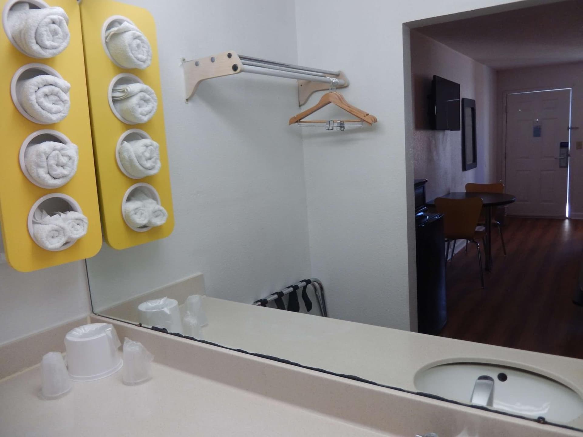 Motel 6-Warner Robins, GA gallery photo in Warner Robins, GA — image 9