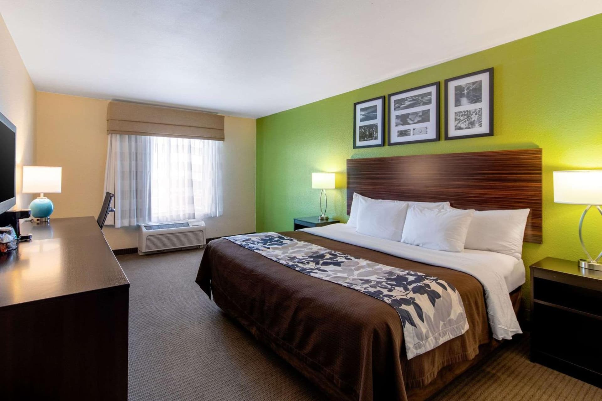 Spark by Hilton Killeen property views in Killeen, TX — gallery photo 3