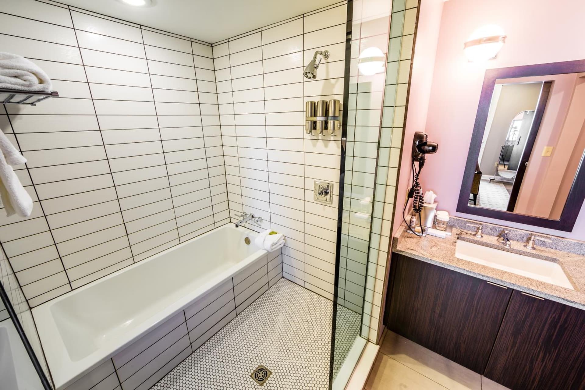Hotel at the Lafayette Trademark Collection by Wyndham gallery photo in Buffalo, NY — image 25
