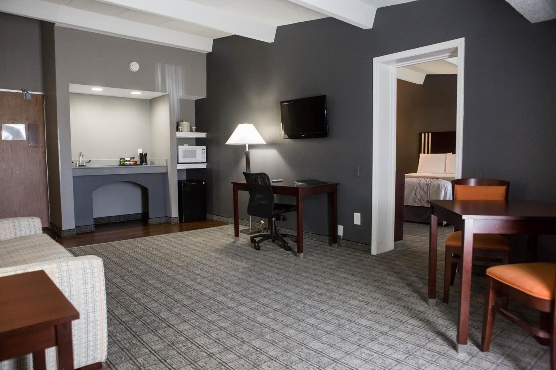 Red Lion Inn & Suites Urbana gallery photo in Champaign, IL — image 17