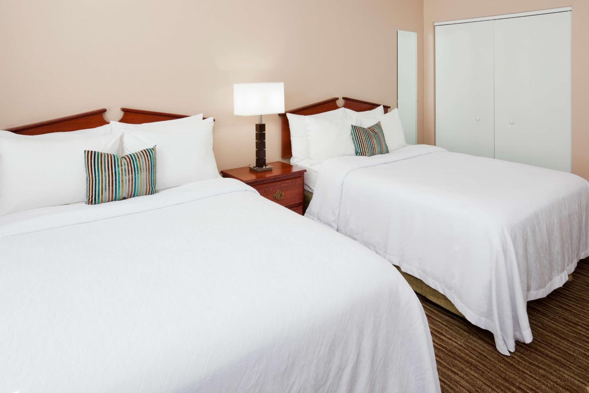 GrandStay Residential Suites Hotel - Eau Claire gallery photo in Eau Claire, WI — image 18