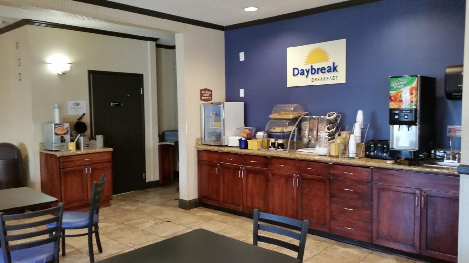 Days Inn & Suites by Wyndham Vancouver gallery photo in Vancouver, WA — image 6