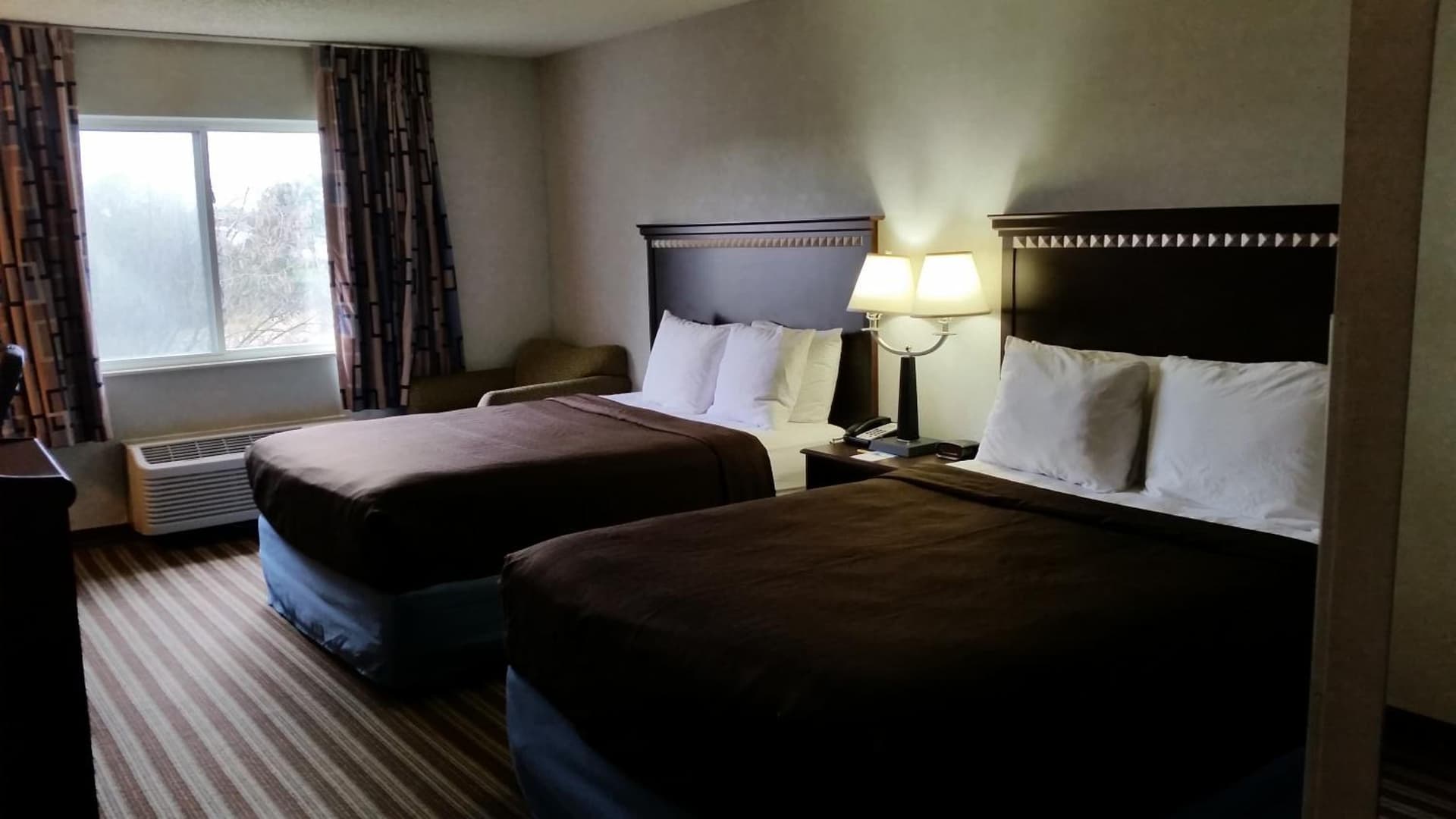 Days Inn & Suites by Wyndham Vancouver gallery photo in Vancouver, WA — image 5