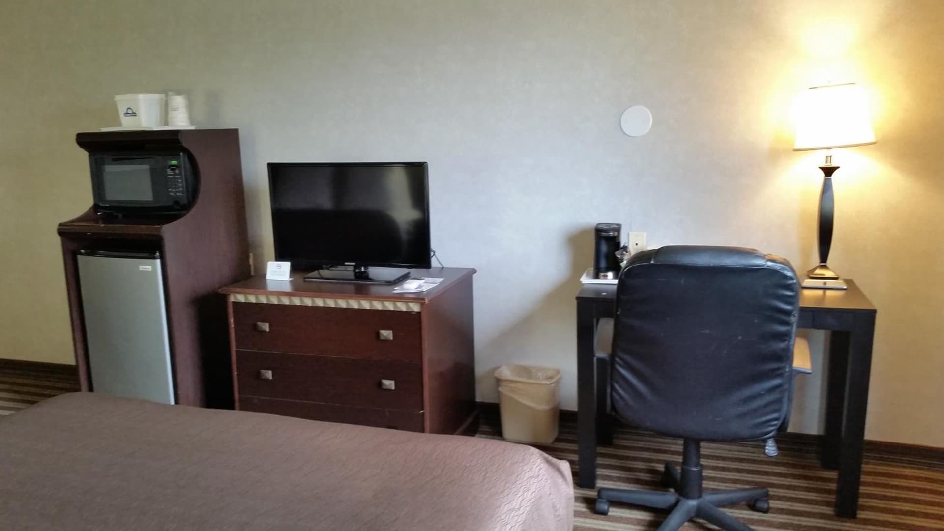 Days Inn & Suites by Wyndham Vancouver gallery photo in Vancouver, WA — image 9