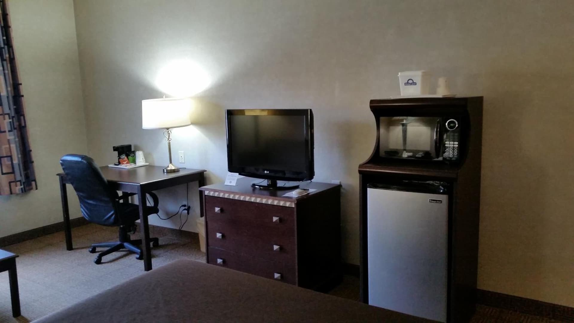 Days Inn & Suites by Wyndham Vancouver gallery photo in Vancouver, WA — image 23