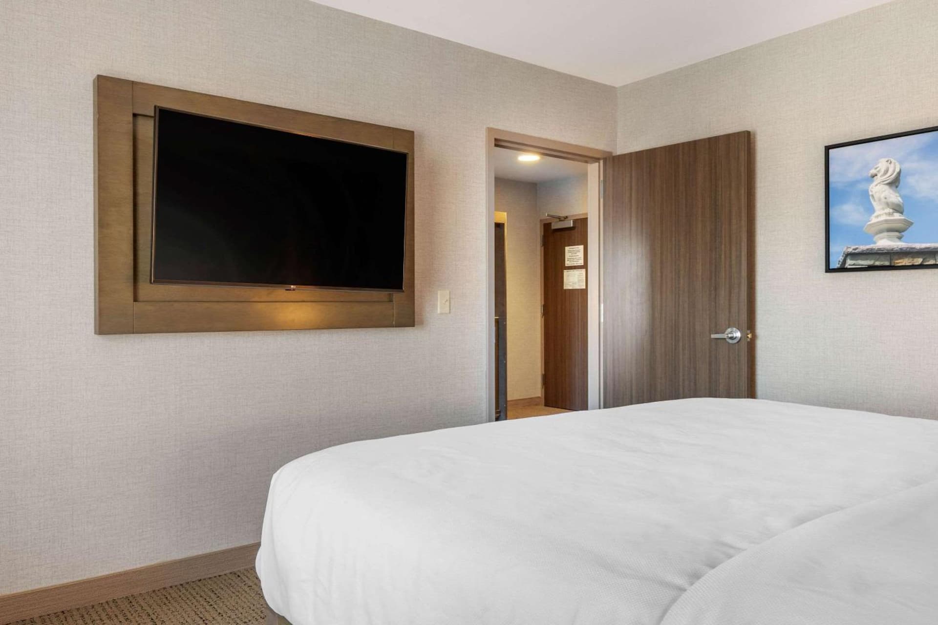 Cambria Hotel West Orange gallery photo in West Orange, NJ — image 26