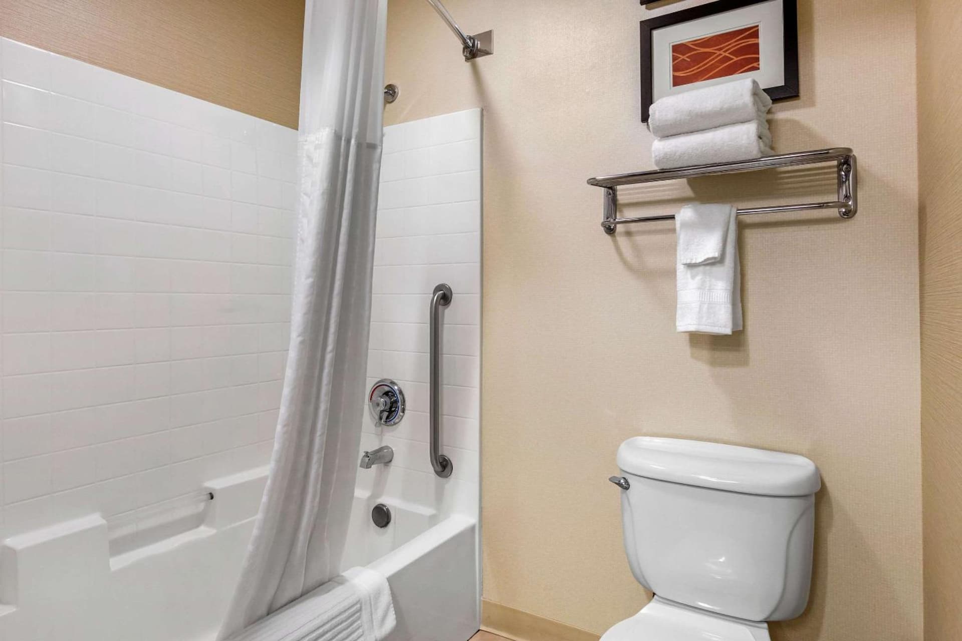 Comfort Inn & Suites Murrieta Temecula Wine Country gallery photo in Murrieta, CA — image 25