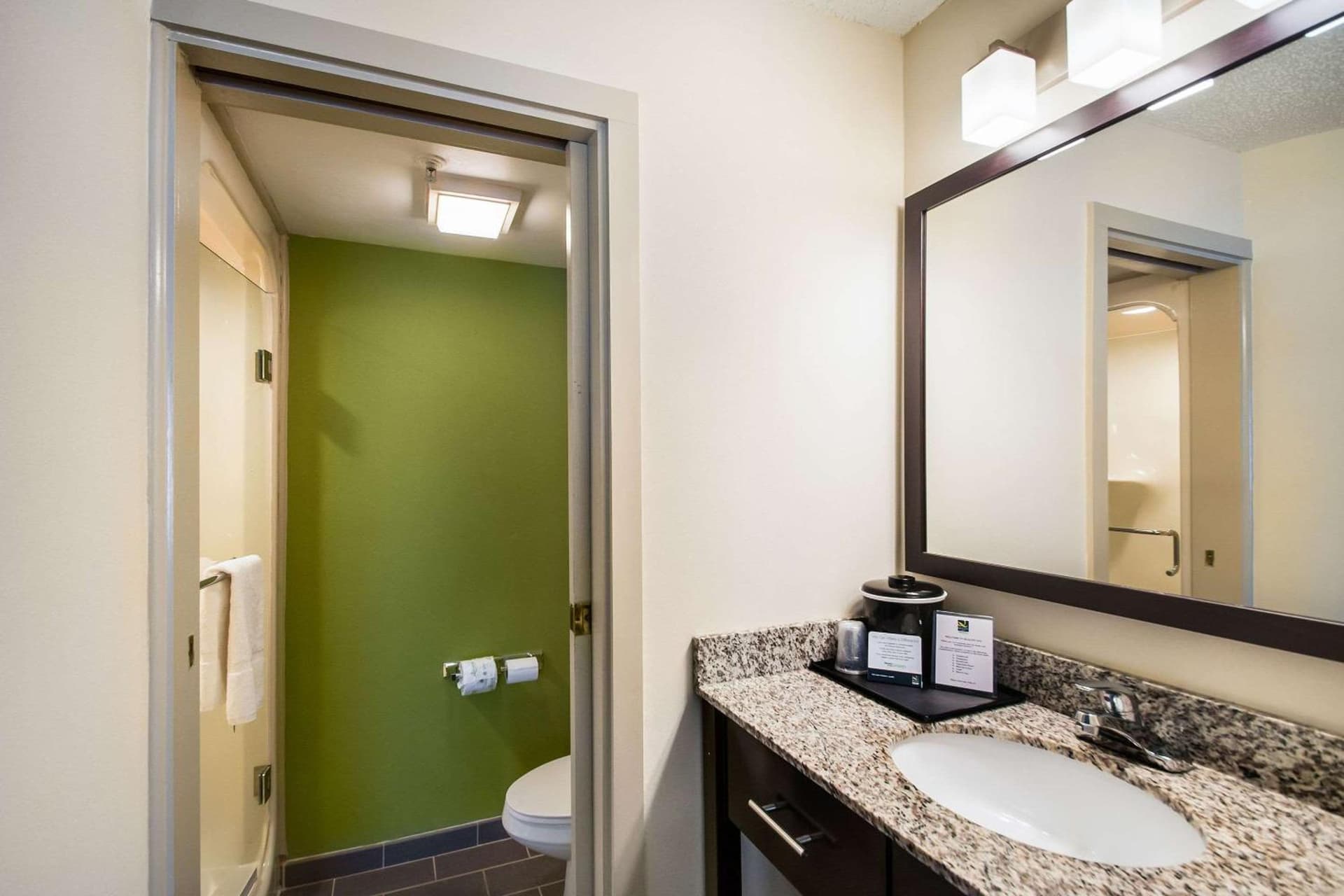 Quality Inn Grasonville near Kent Island property views in Grasonville, MD — gallery photo 3