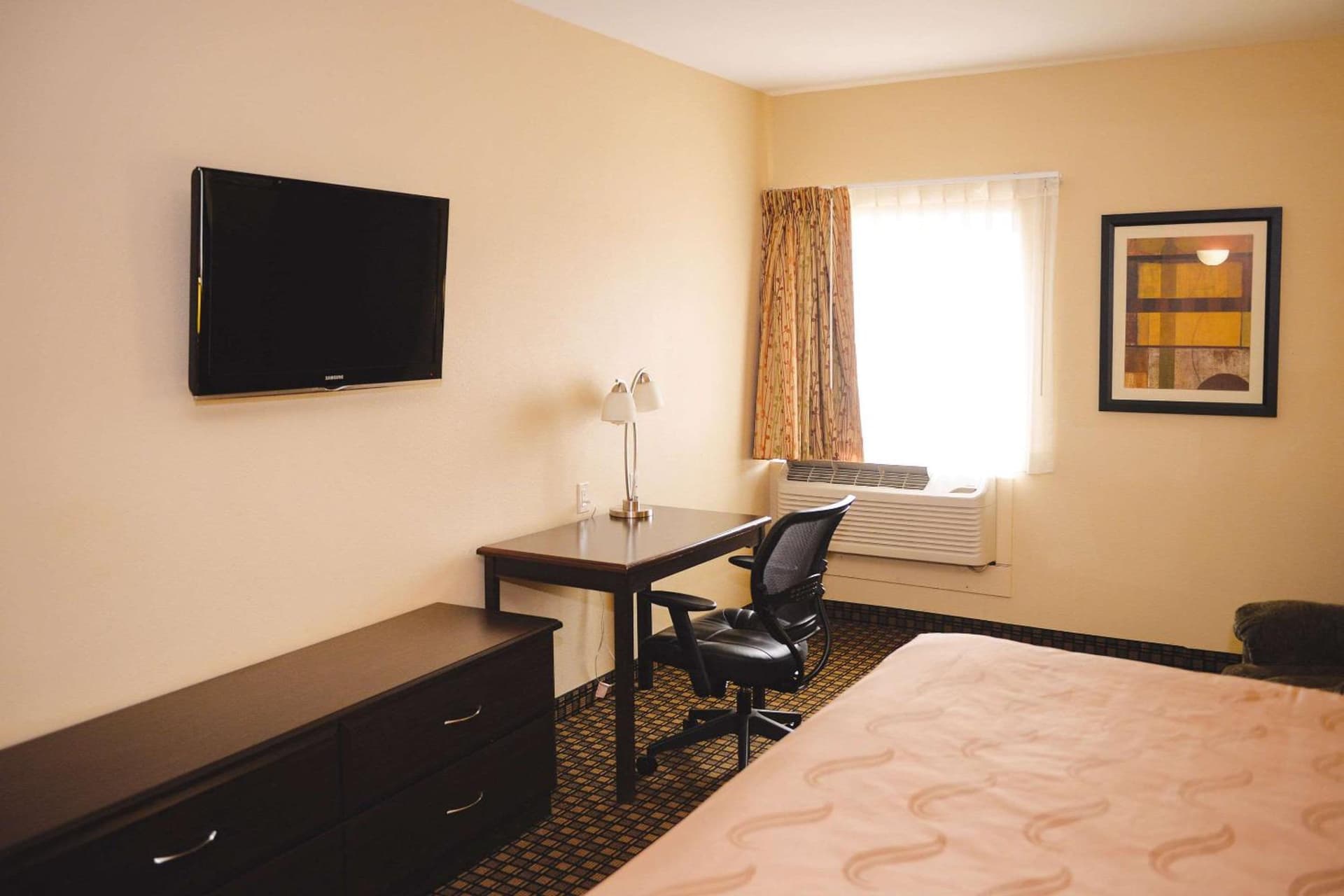Quality Inn & Suites Ames Conference Center Near ISU Campus interior in Ames, IA — gallery photo 2
