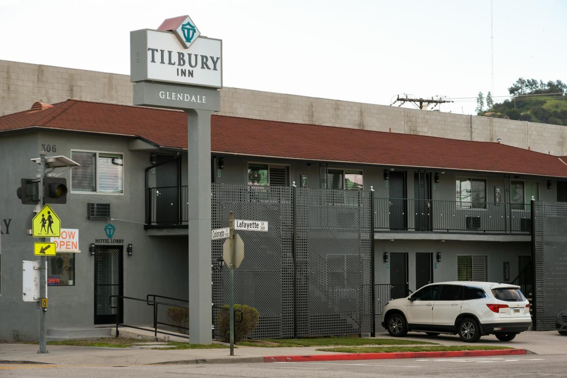 Tilbury Inn gallery photo in Glendale, CA — image 8
