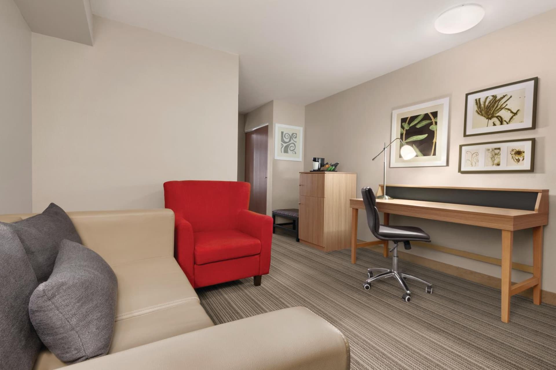 Country Inn & Suites by Radisson, Wytheville, VA interior in Wytheville, VA — gallery photo 2