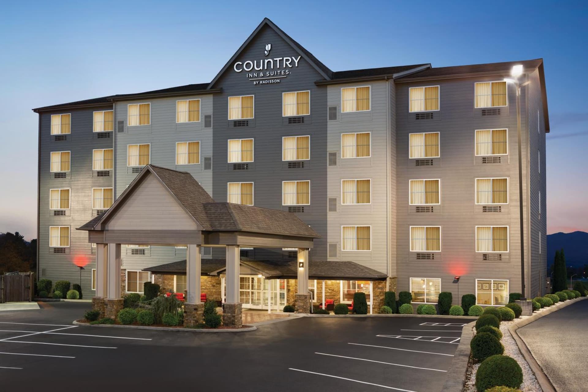 Country Inn & Suites by Radisson, Wytheville, VA interior in Wytheville, VA — gallery photo 2