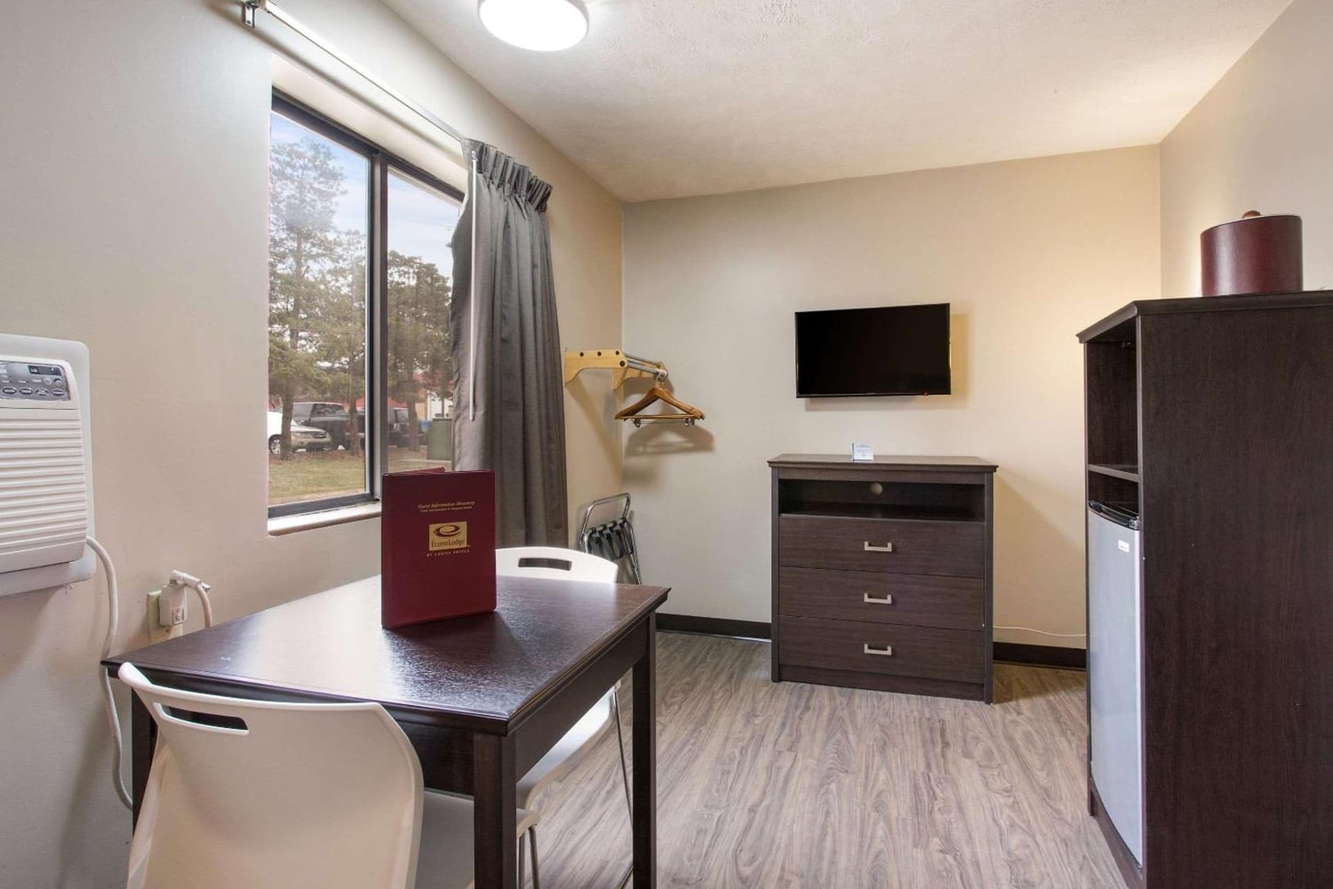 Red Lion Inn & Suites Olathe Kansas City gallery photo in Olathe, KS — image 5