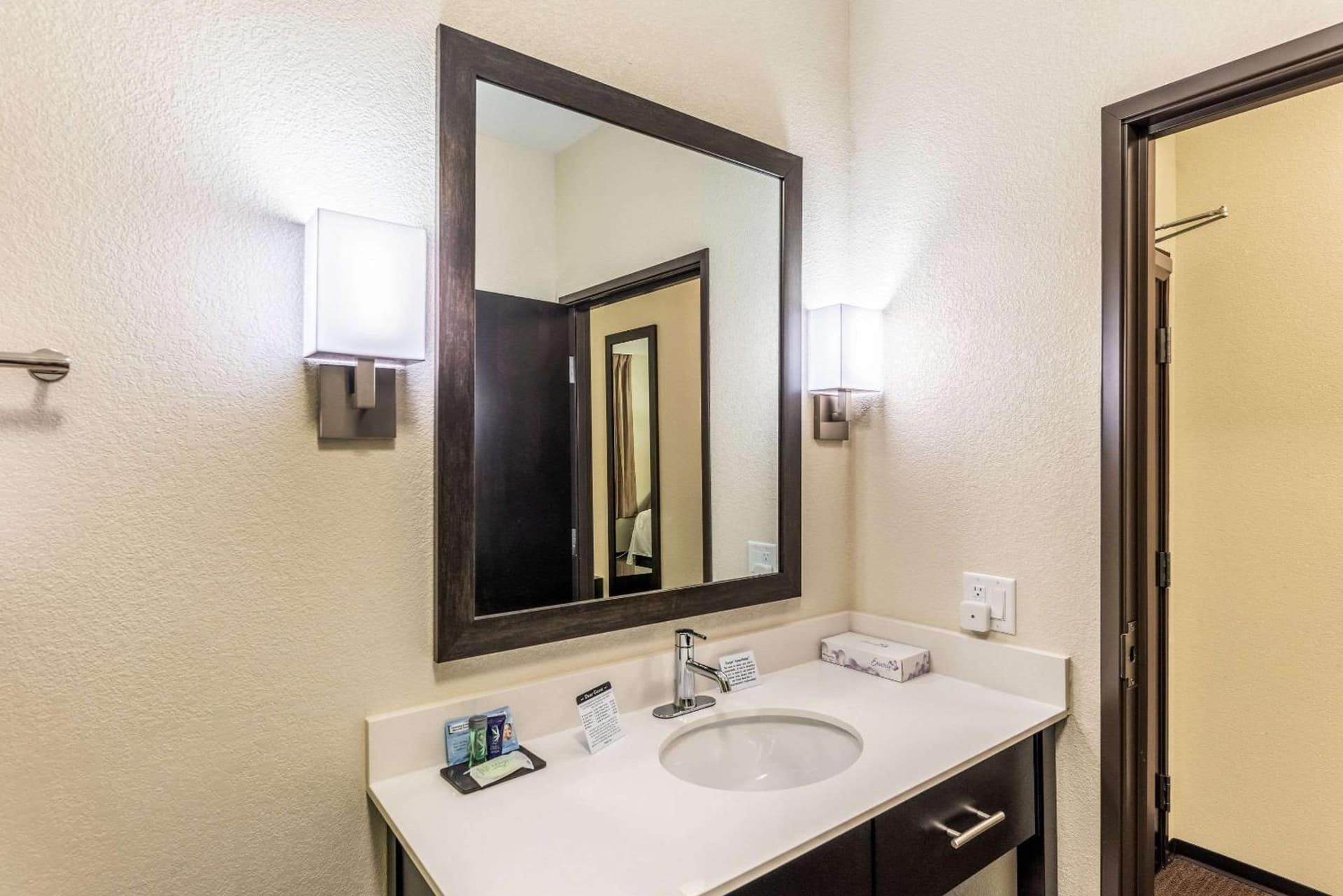 Sleep Inn & Suites Fort Worth - Fossil Creek gallery photo in Fort Worth, TX — image 36