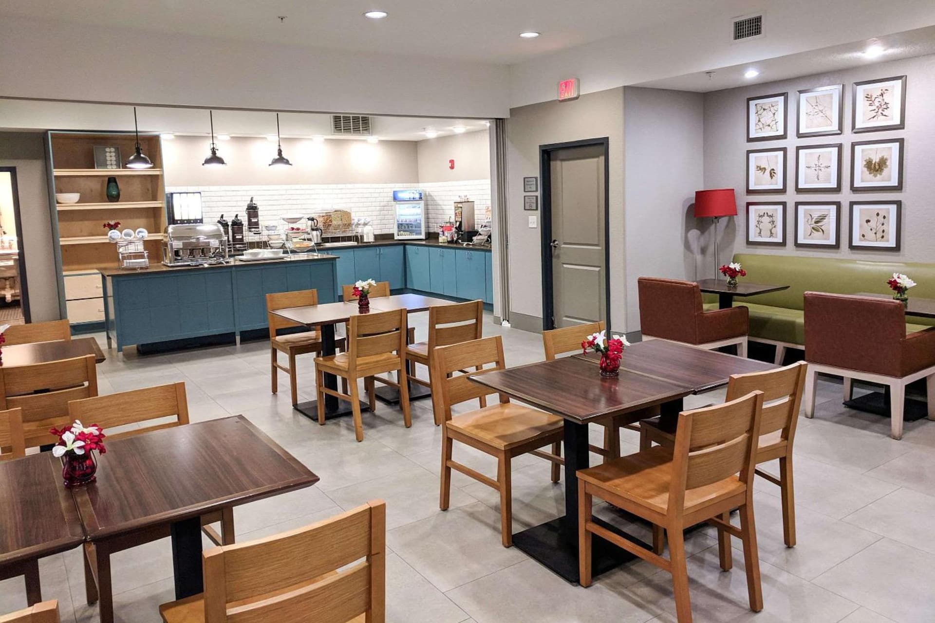 Comfort Inn & Suites Slidell - New Orleans Area interior in Slidell, LA — gallery photo 2