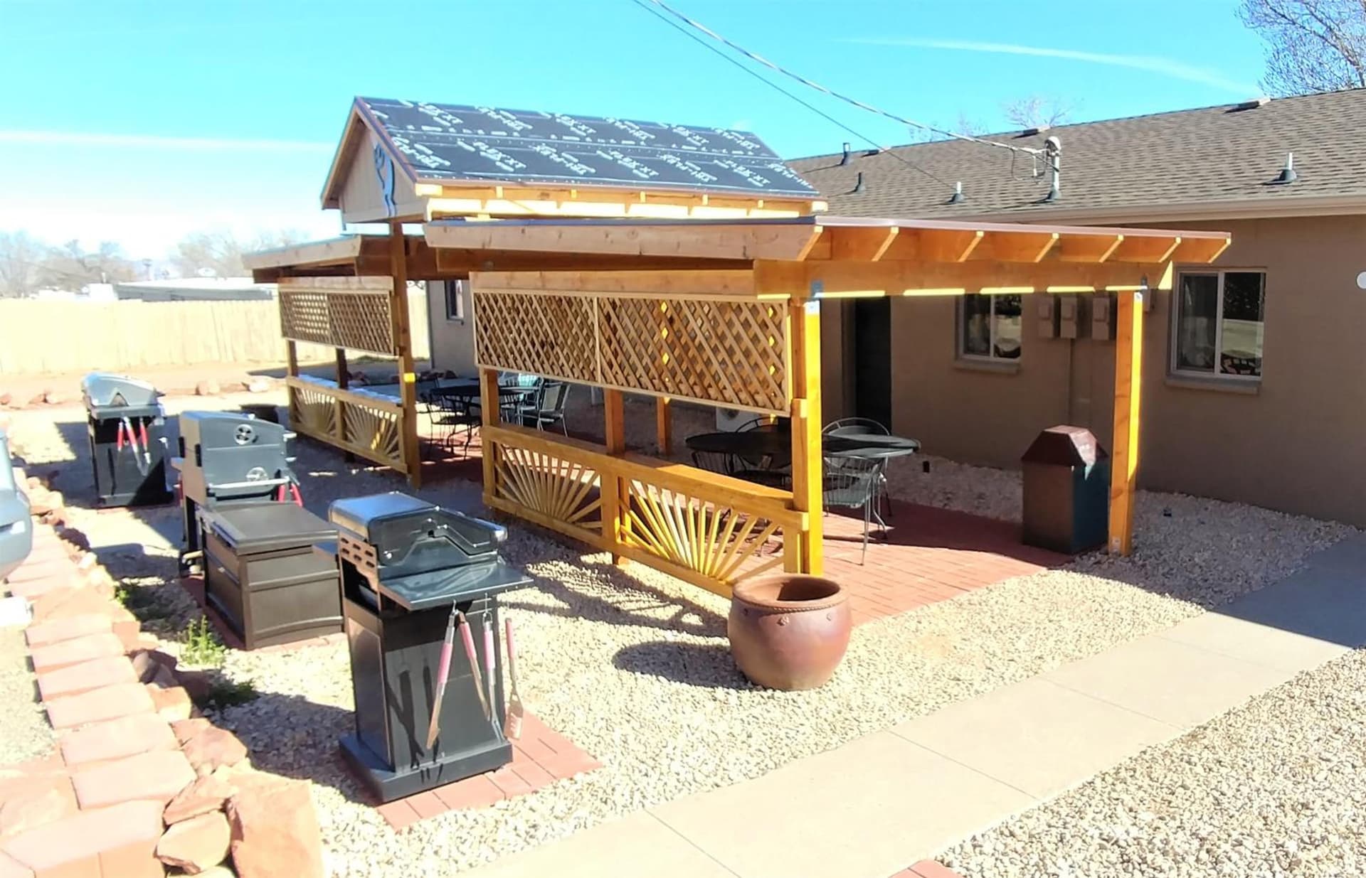 Lake Powell Motel & Apartments property views in Page, AZ — gallery photo 3