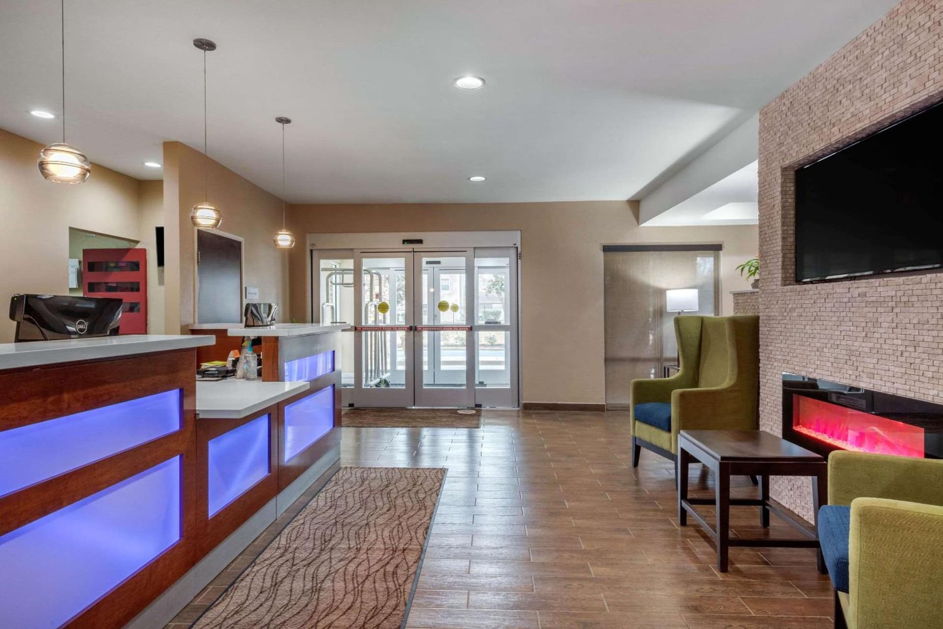 Comfort Inn & Suites Montgomery East Carmichael Rd gallery photo in Montgomery, AL — image 18
