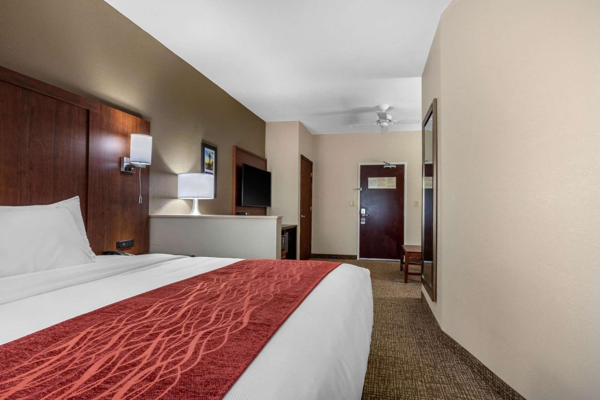 Comfort Inn & Suites Montgomery East Carmichael Rd gallery photo in Montgomery, AL — image 38