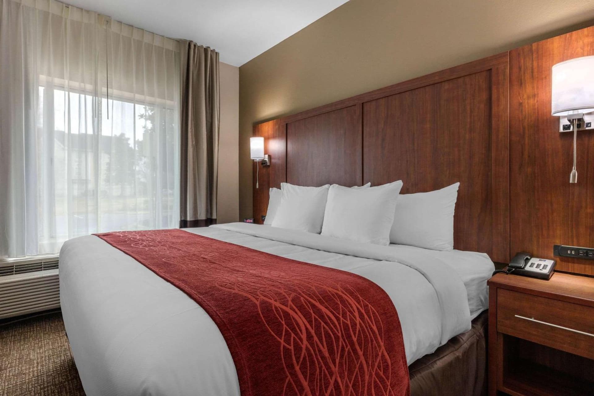 Comfort Inn & Suites Montgomery East Carmichael Rd gallery photo in Montgomery, AL — image 51