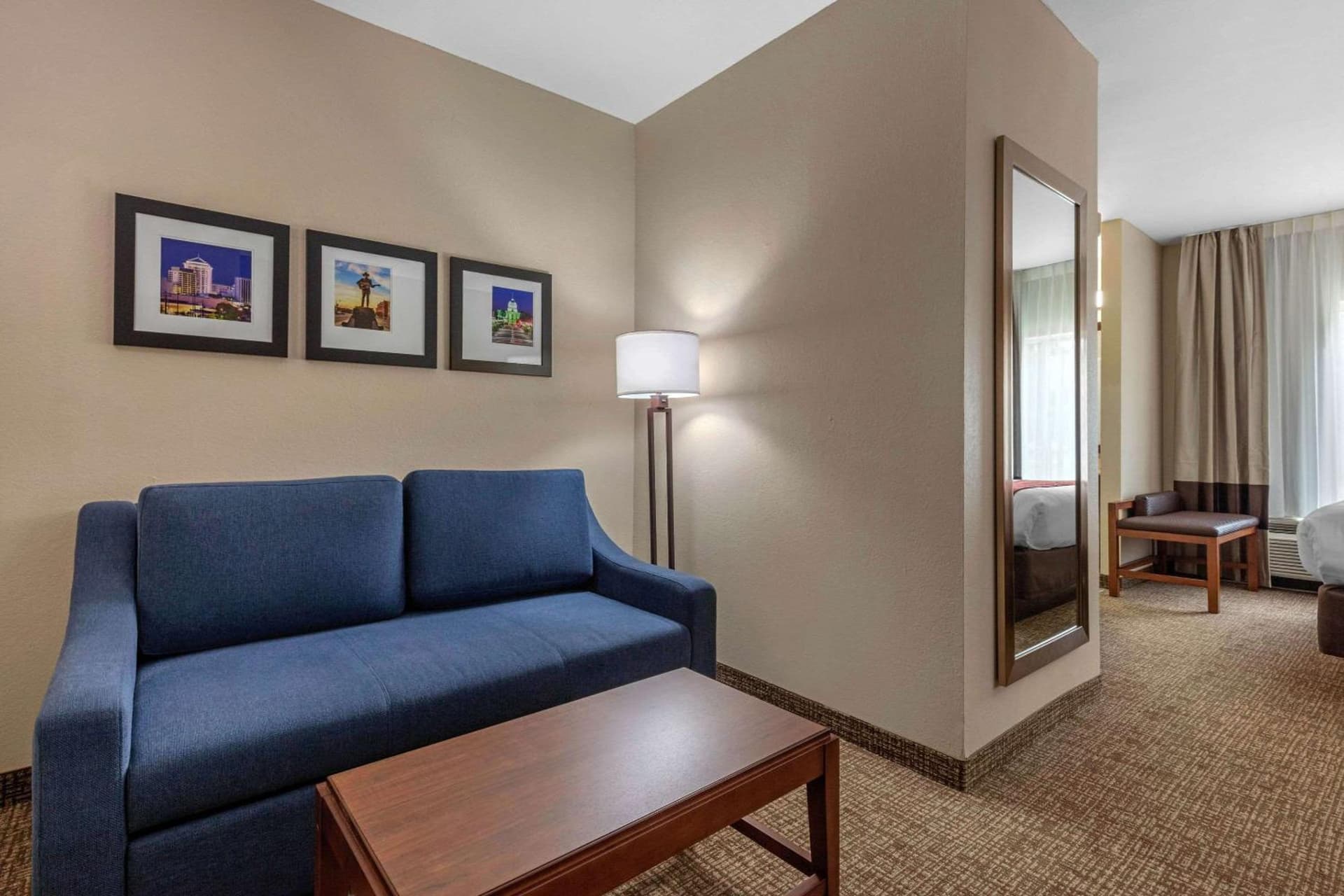 Comfort Inn & Suites Montgomery East Carmichael Rd gallery photo in Montgomery, AL — image 35