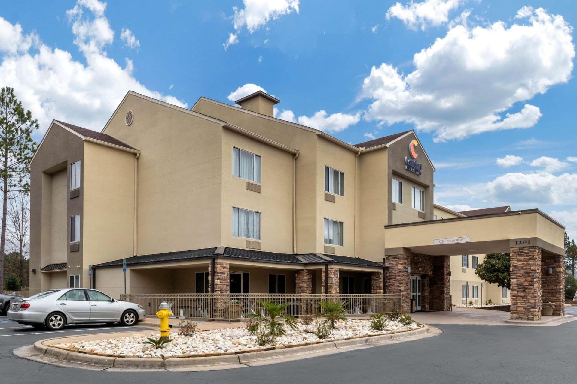Comfort Inn & Suites Montgomery East Carmichael Rd interior in Montgomery, AL — gallery photo 2