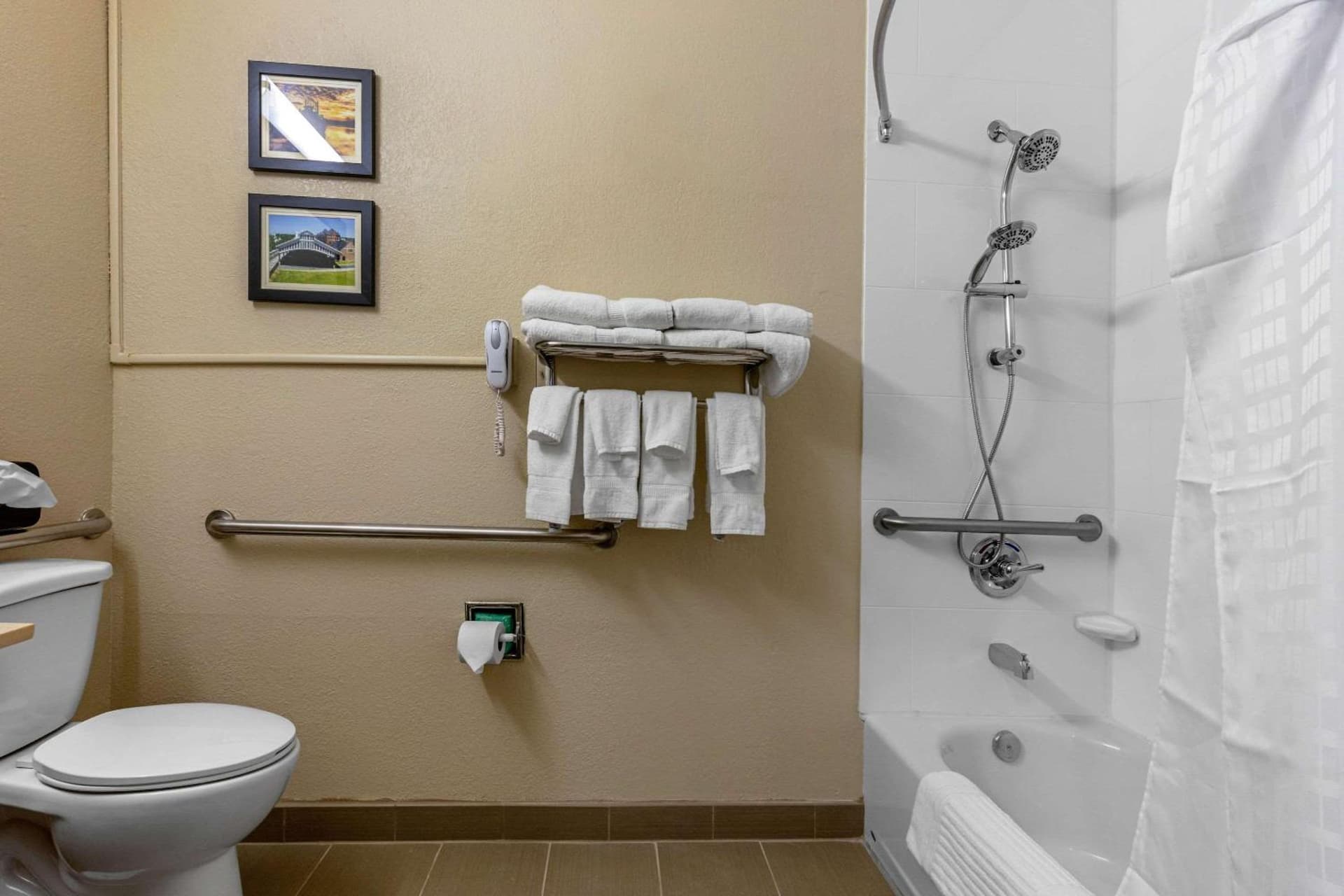 Comfort Inn & Suites Montgomery East Carmichael Rd gallery photo in Montgomery, AL — image 13
