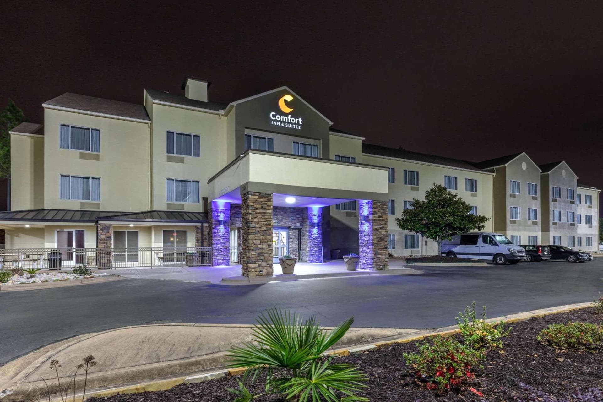 Comfort Inn & Suites Montgomery East Carmichael Rd gallery photo in Montgomery, AL — image 30