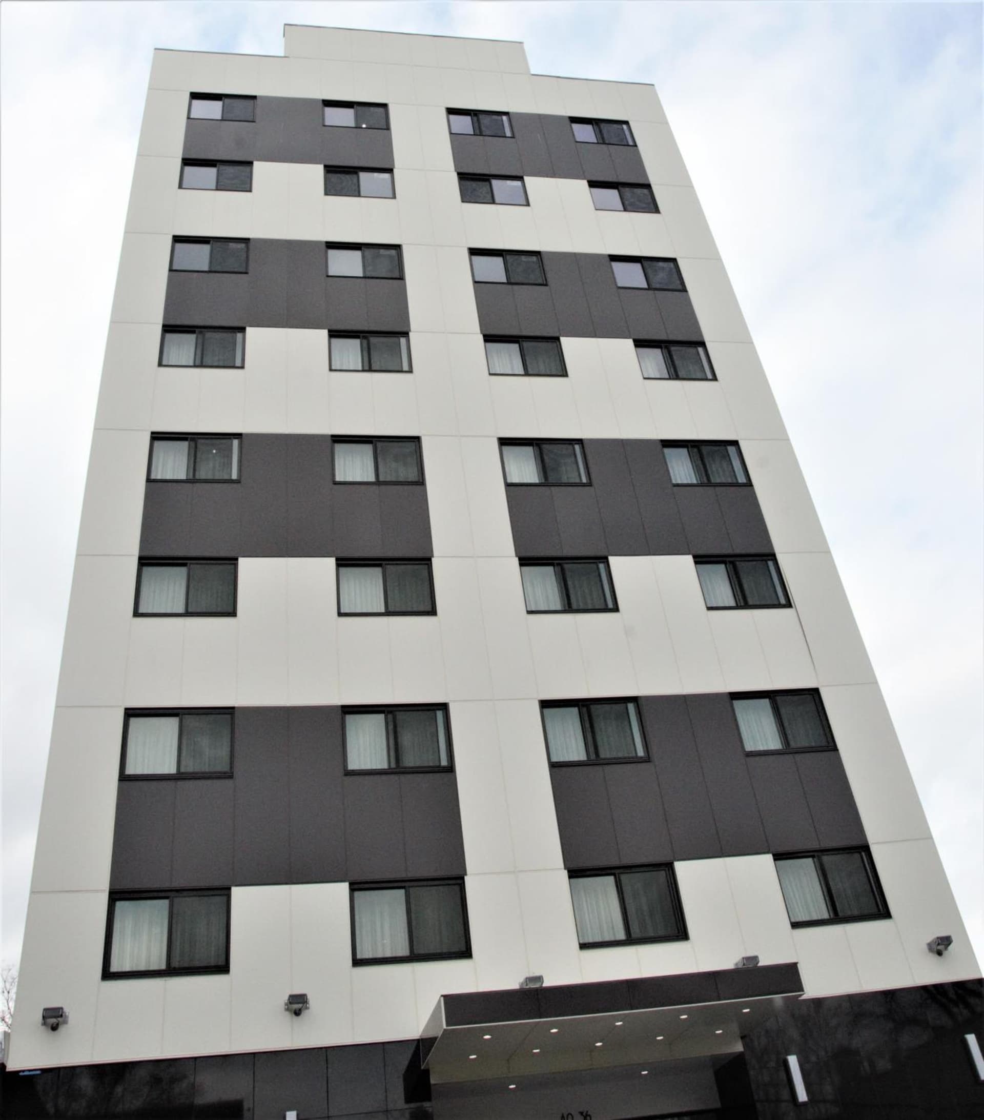 LIC Plaza Hotel gallery photo in Queens, NY — image 22