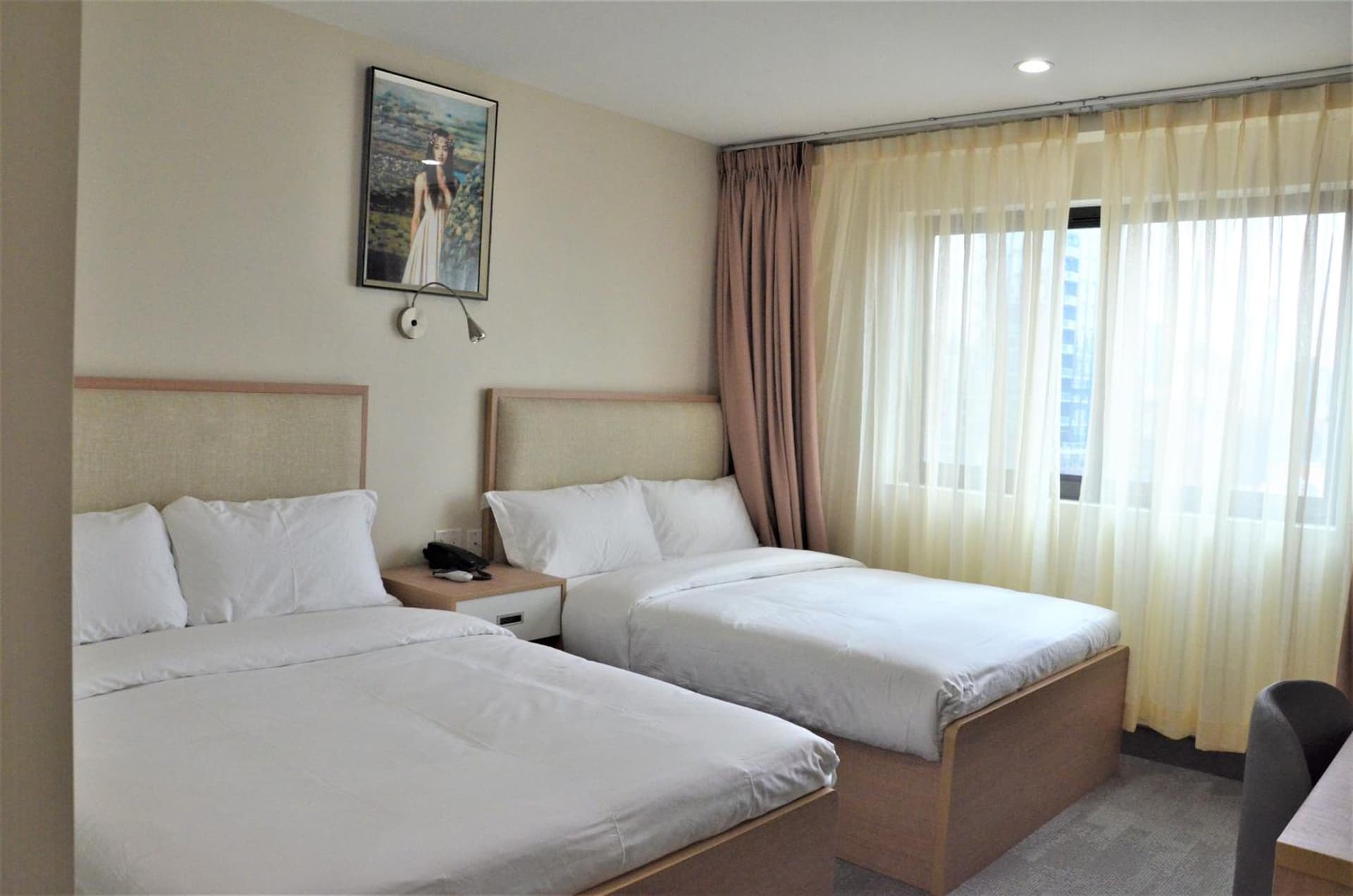 LIC Plaza Hotel gallery photo in Queens, NY — image 35