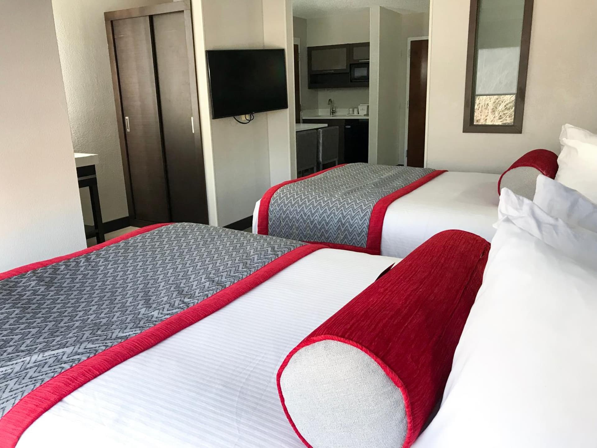 Ramada by Wyndham Suites Orlando Airport- Free Airport Shuttle gallery photo in Orlando, FL — image 46