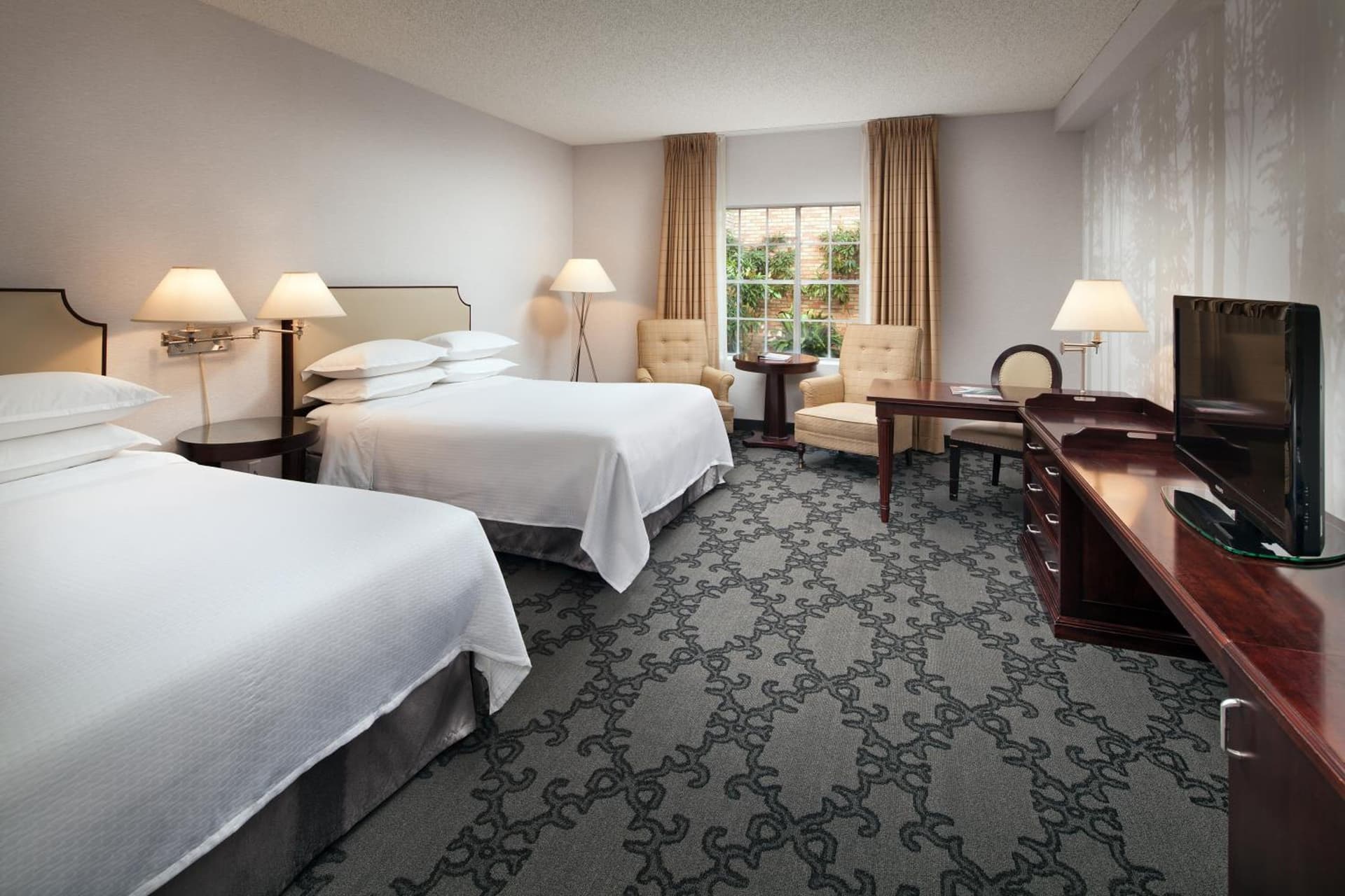 Anaheim Majestic Garden Hotel property views in Anaheim, CA — gallery photo 3